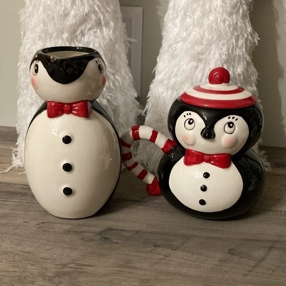 Johanna Parker Carnival Cottage PENGUIN PITCHER AND MUG WITH LID SET EUC